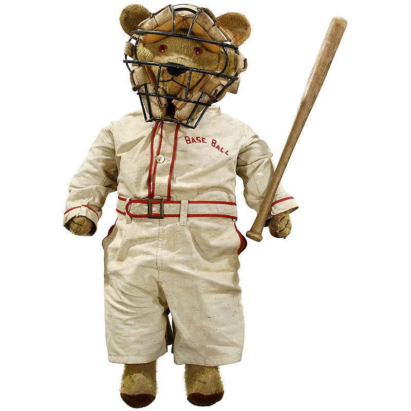 Giant "Baseball" Teddy by "Ideal": Giant "Baseball" Teddy by "Ideal" Plush bear, height 29 in. (!!); with batting helmet, bat and sportswear. - Very funny and decorative! Großer "Baseball"-Teddy von "Ideal"Plüsch-Bär, mit Schlaghelm