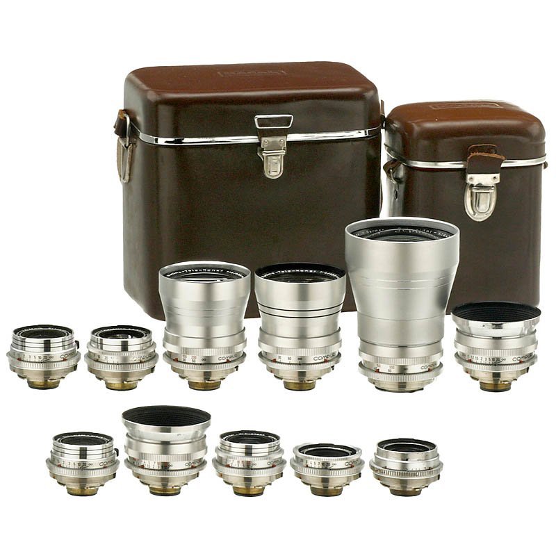 11 Retina Reflex S Lenses (2 x Rodenstock): 11 Retina Reflex S Lenses (2 x Rodenstock) Kodak AG, Stuttgart. 1) Retina-Curtagon 4/28 mm, meter. (3/2) - 2) Ditto, meter + feet. (3/2) - 3) Retina-Curtagon 2,8/35 mm, meter. (1-2/2) - 4) Ditto. (3/3