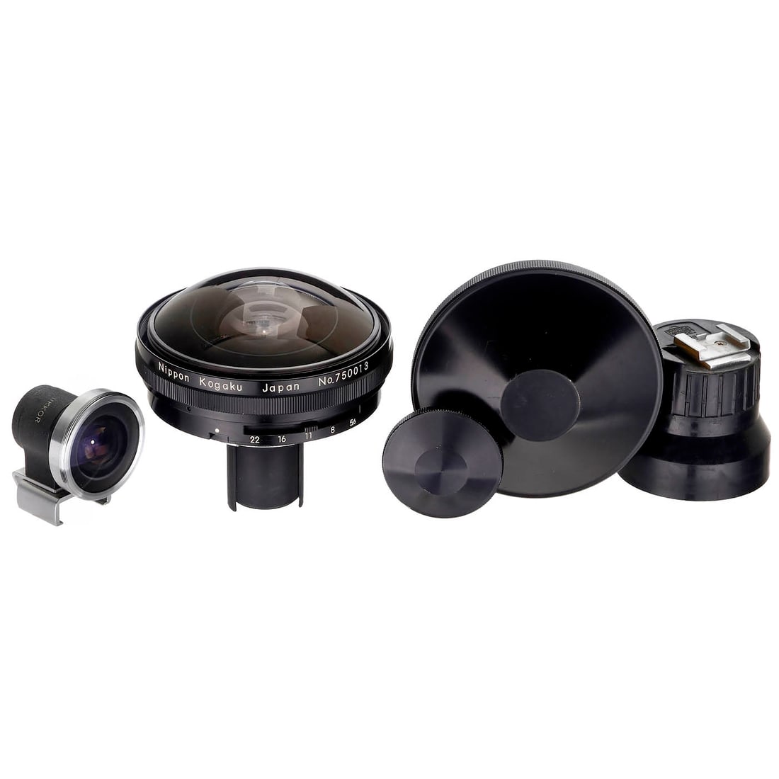 Fisheye Nikkor 5.6/7.5 mm, 1966 onwards (1 of 1)