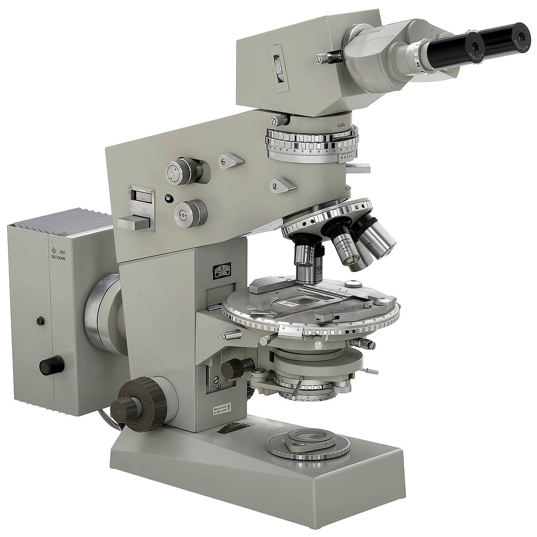 Carl Zeiss Binocular Polarising Microscope AMPLI­VAL pol u, c. 1965: Carl Zeiss Binocular Polarising Microscope AMPLI­VAL pol u, c. 1965 VEB Carl Zeiss, Jena, GDR. Tube with inclined binocular view, revolver with 5 Planachromat objectives, large round ball-bearing