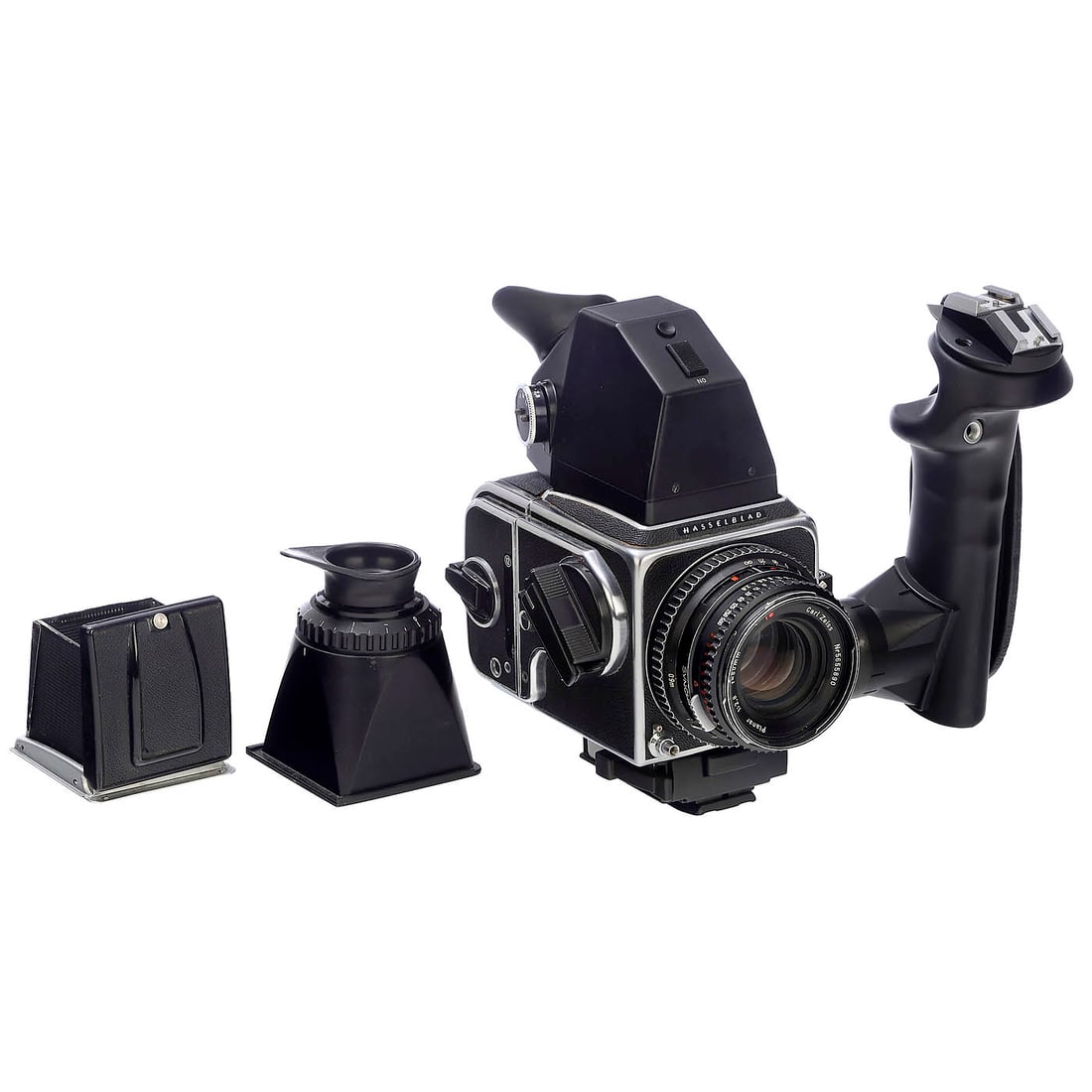 Hasselblad 500 C/M with 2.8/80 mm and Accessories (1 of 1)