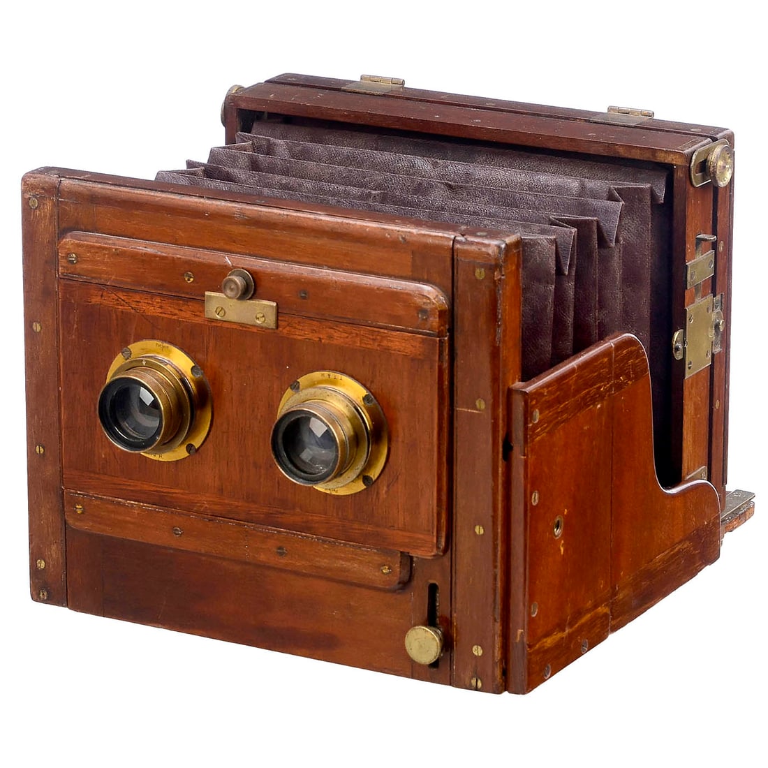 Tailboard Stereo View Camera, c. 1890: Tailboard Stereo View Camera, c. 1890 England. Mahogany with brass fittings, for 19 x 13 cm plates, reddish-brown bellows, back part can be swiveled on two axes, extension up to 24 cm, with 2 Aldis An