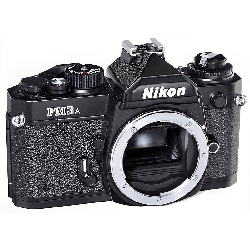 Nikon FM3A, c. 1999: Nikon FM3A, c. 1999 Nikon, Japan. No. 214297, last SLR Nikon without autofocus. - Sought-after Nikon camera in excellent condition! Nikon FM3A, um 1999 Nikon, Japan, Nr. 214297, letzte Variante einer