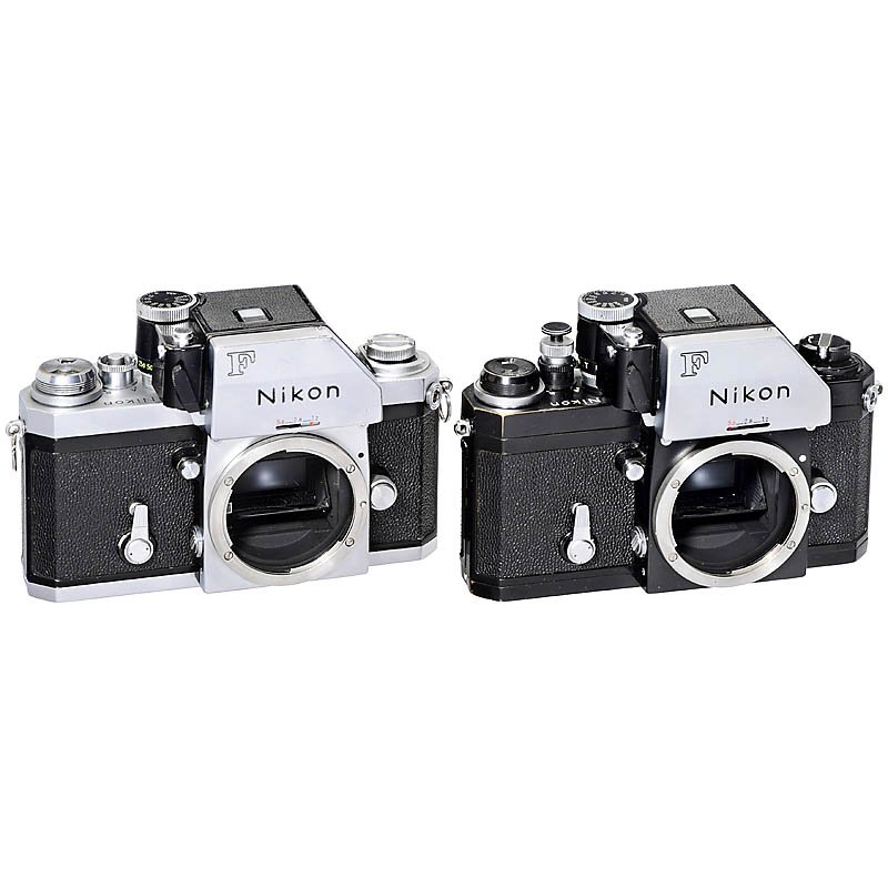 2 x Nikon F Photomic FTN, 1968/70: 2 x Nikon F Photomic FTN, 1968/70 Nikon, Japan. 1) F Photonic FTN, black, 1970, no. 7017465, base plate with user marks everything else in very good condition. (2-/1-) - And: 2) F Photomic FTN, chrome