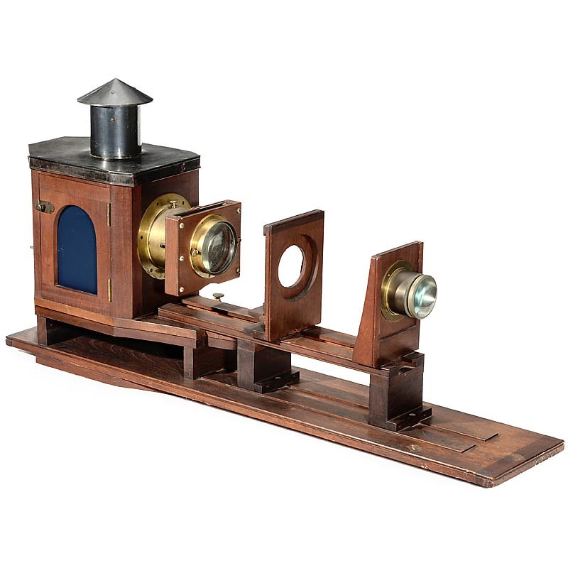 Scientific Magic Lantern: Scientific Magic Lantern England. With adjustable lens and stage, brass lens, with original gaslight burner and unusual clockwork drive, height with chimney: 24 in., size of the table: 48 in. - Very r