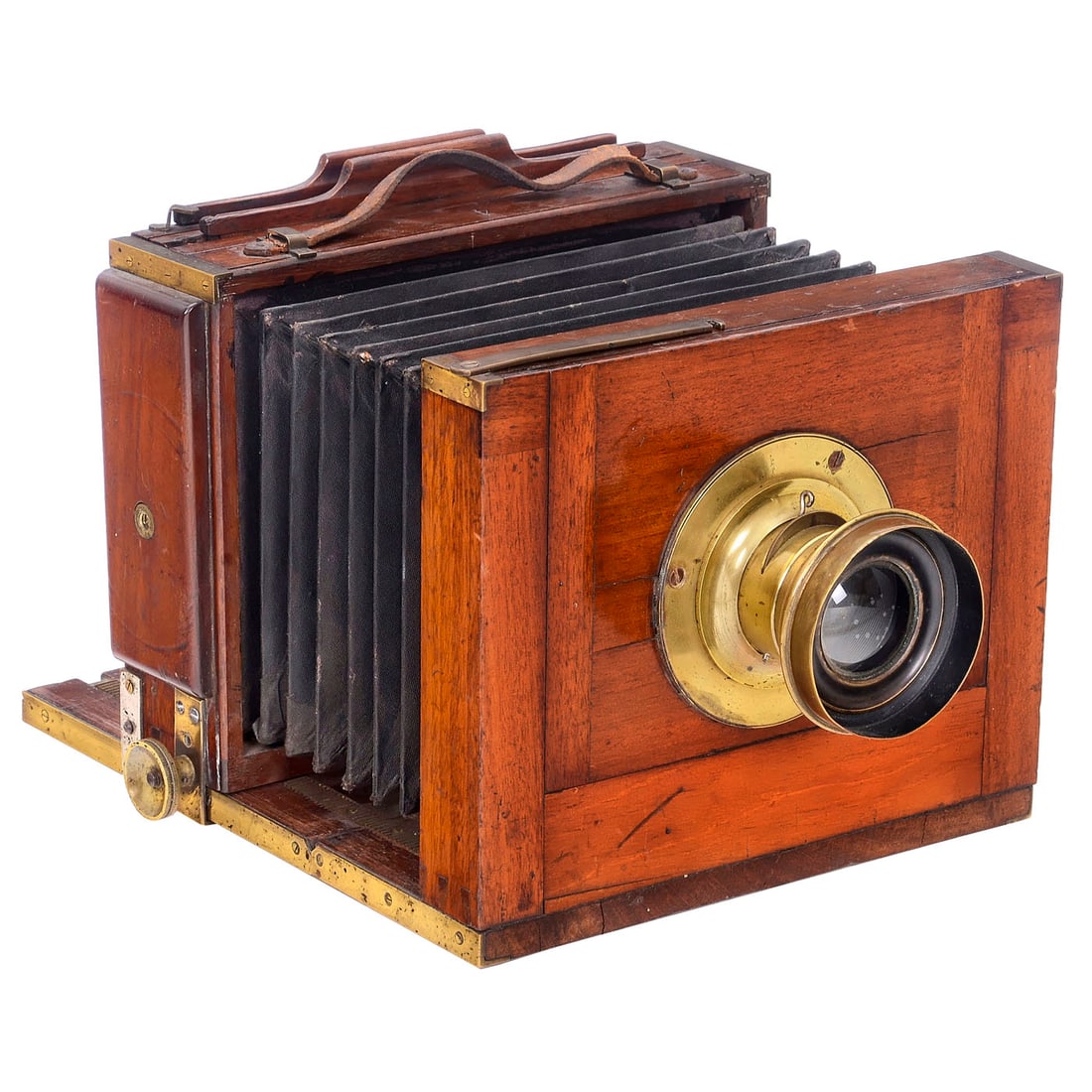 Early German Field Camera with Rare Liesegang Spherical Lens: Early German Field Camera with Rare Liesegang Spherical Lens Unmarked early German field camera for 13 x 18 cm, Niepce bellows, baseplate 23 x 28 cm, original locking mechanism replaced, with Ed. Lies