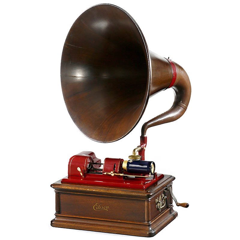 DeLuxe "Edison Opera" Phonograph, 1911: DeLuxe "Edison Opera" Phonograph, 1911 Type SM, model A. For 2/4-minute cylinders. Serial no. 755! Top-plate and all fittings refinished in maroon with gilt lining, wooden horn (Ø 21 ¼ in.). With 1 