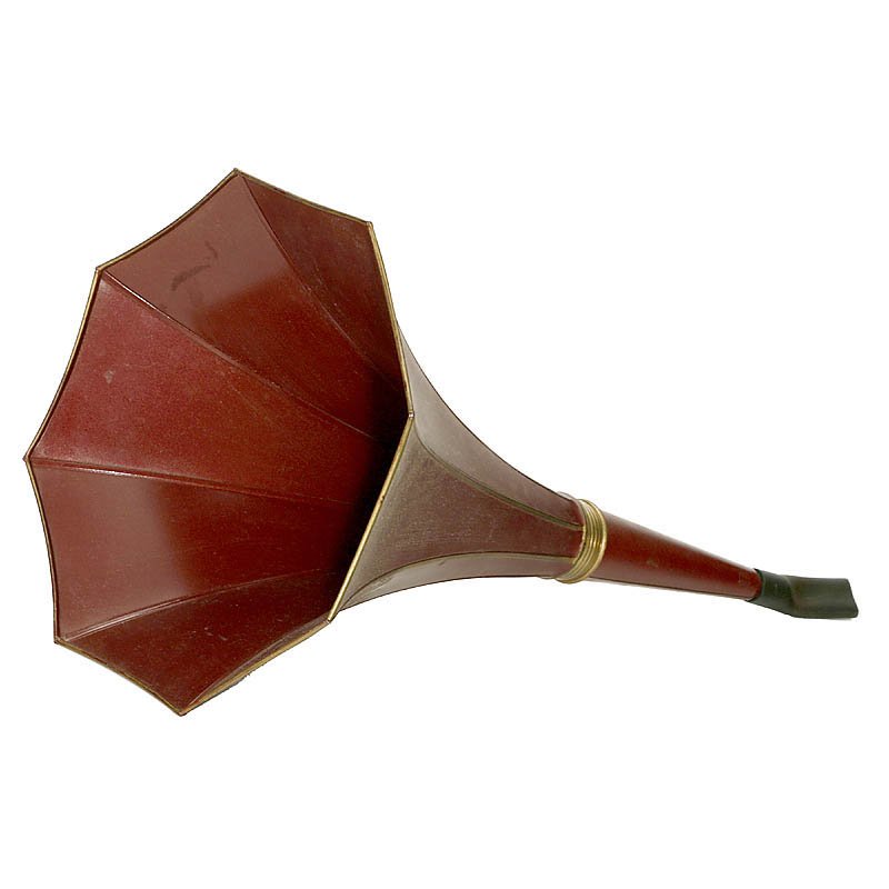 "Edison Fireside" Phonograph Horn: Edison Fireside Phonograph Horn 8-panel metal horn, length 19 in., Ø 11 in. Phonographentrichter "Edison Fireside" Metalltrichter aus 8 Lamellen, Länge 48 cm, Ø 28 cm.