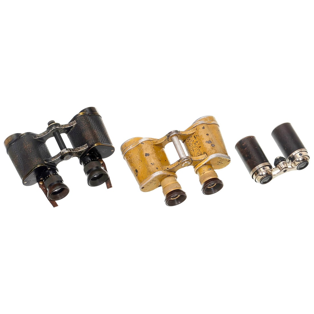 3 Binoculars: 3 Binoculars 1) Prism binoculars, manufacturer: D. Swarowski, Wattens/Tyrol, c. 1942, marked "cag" and on the right "Dienstglas 6 x 30 120165 H/6400", single-eyepiece adjustment, reticle on the