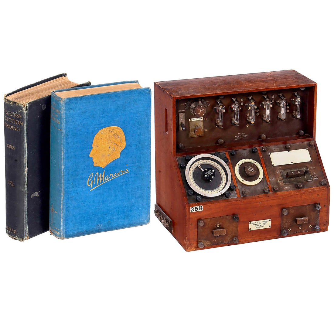 Marconi's Wireless Direction Finder Type No 11, c. 1922 (1 of 3)