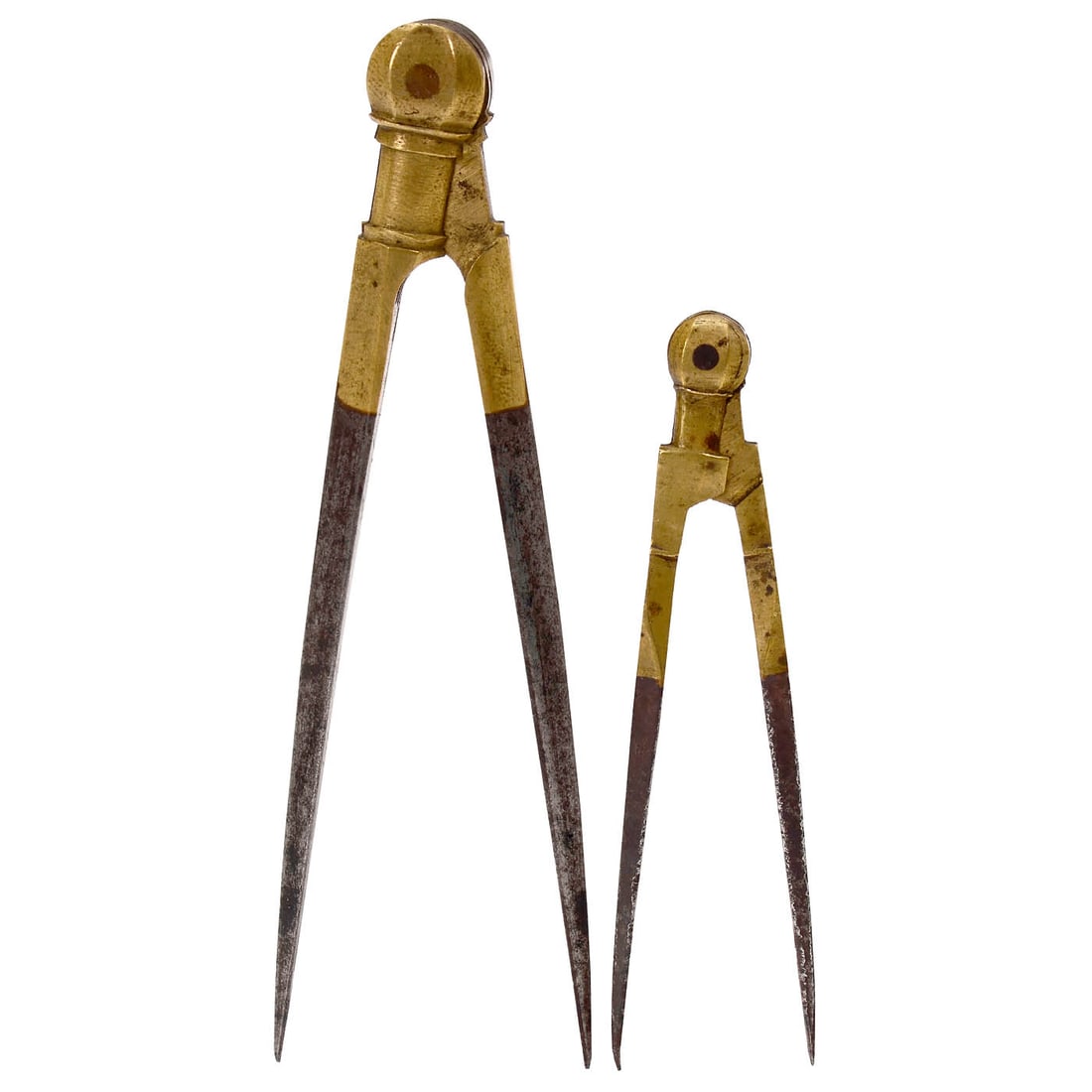 2 Early Divider Calipers, 17th Century: 2 Early Divider Calipers, 17th Century Germany, brass and steel, length 3 1/3 and 4 ¾ in. 2 frühe Stechzirkel, 17. Jh. Deutschland, Messing und Stahl, Längen 8,5 und 12 cm. 