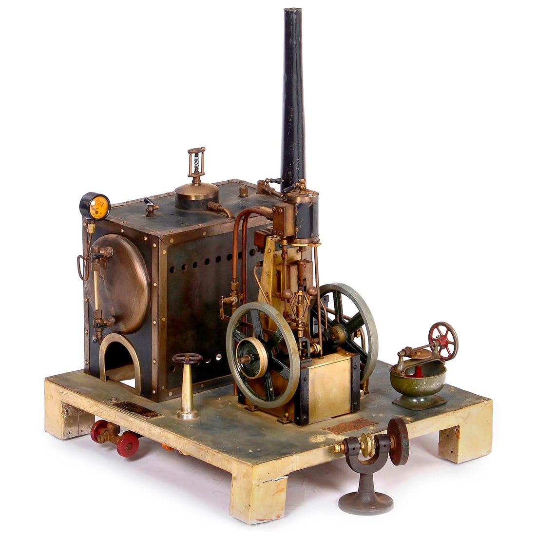 Excellent Single-Cylinder Marine Steam Engine, c. 1949 (1 of 2)