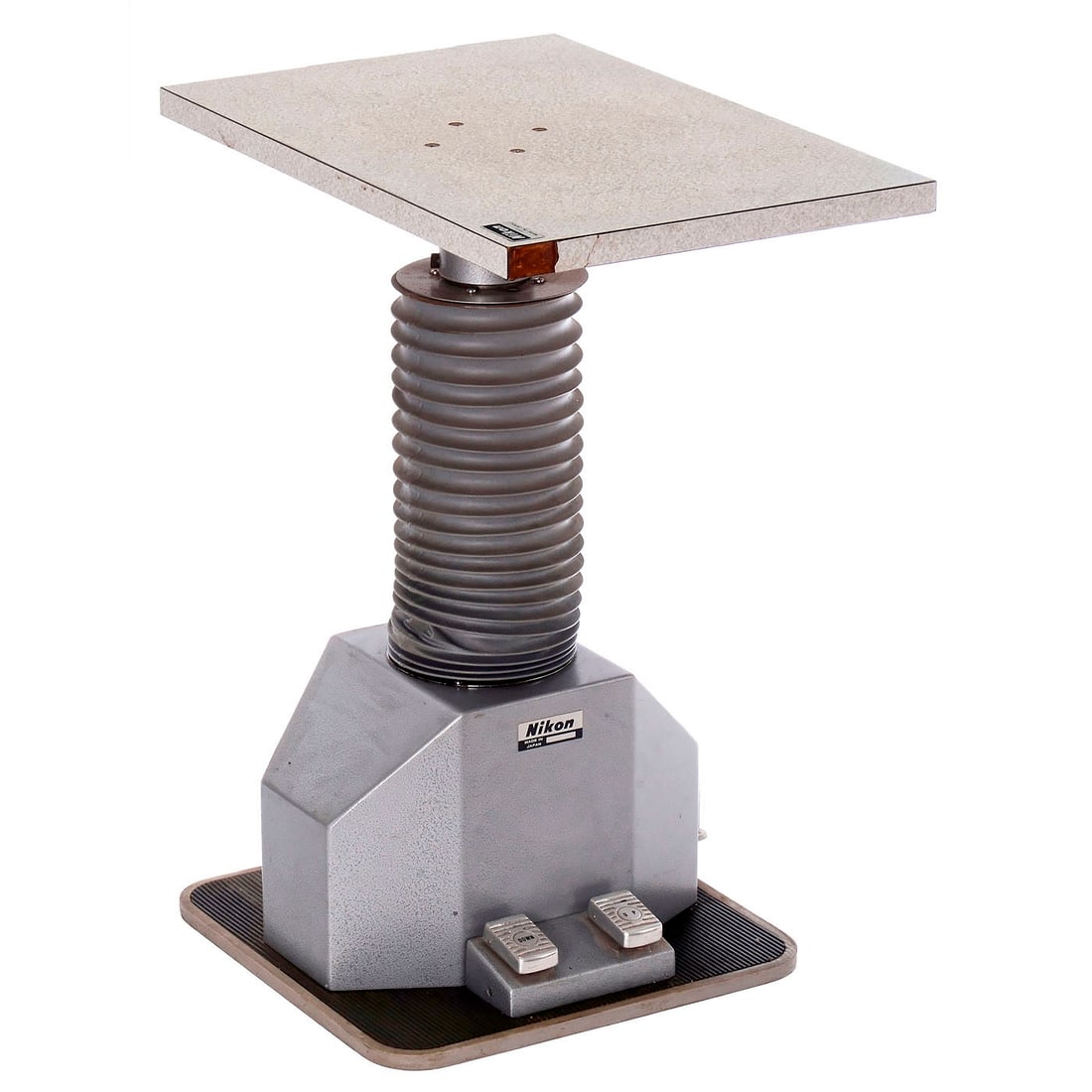 Nikon Electro-Hydraulic Table, c. 1968–74: Nikon Electro-Hydraulic Table, c. 1968–74 Nippon Kogaku K.K., Japan. Table no. 38626, 40 x 60 cm, with electro-hydraulic Nikon base no. 53522 for raising and lowering, working well (at 220 V)!