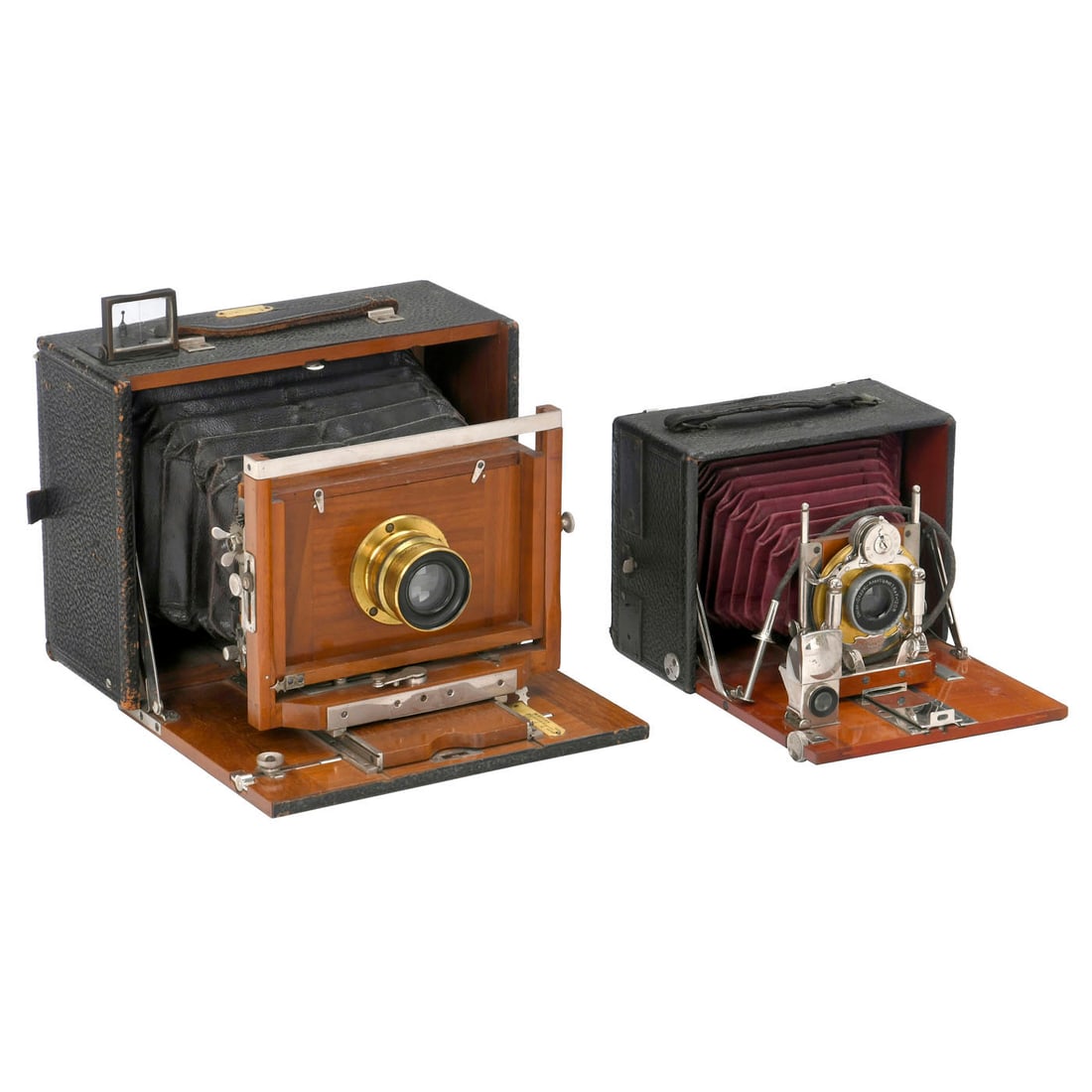Wünsche Favorit und Stöckig Union: Wünsche Favorit und Stöckig Union Both with original focusing screen backs. 1) Wünsche, Reick near Dresden. Favorit, for 13 x 18 cm, walnut wood, nickel-plated fittings,