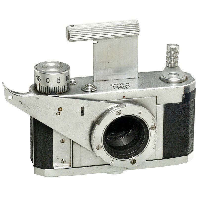 Röntgen-Tenax (X-Ray Tenax): Röntgen-Tenax (X-Ray Tenax) Zeiss Ikon, Dresden. No. W.32986, special camera for microscopy or X-ray photographs. Rare model. – Literature: Bernd K. Otto, "Carl Zeiss Kamera-Register 1902–2012",