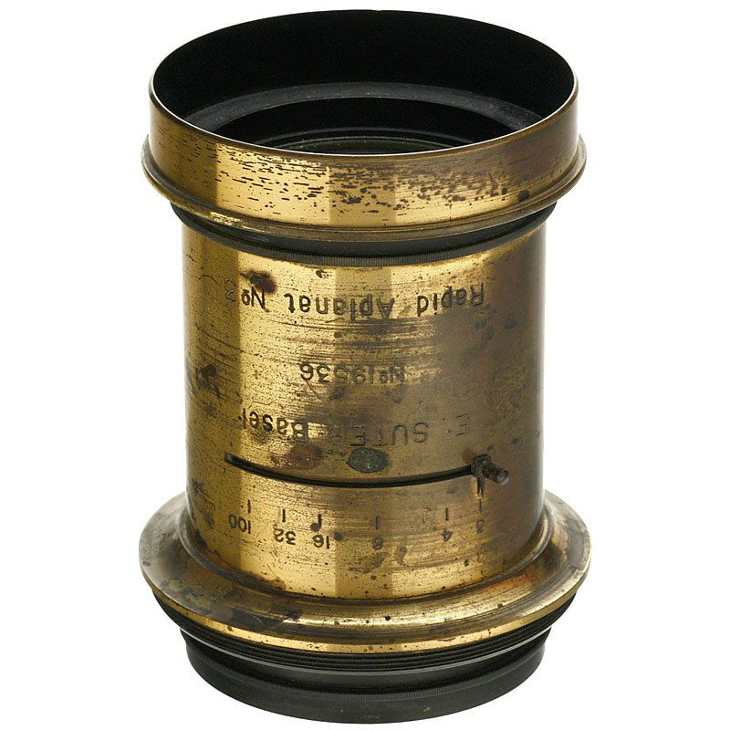 "Rapid Aplanat No. 3" by Suter, c. 1880: Rapid Aplanat No. 3 by Suter, c. 1880 E. Suter, Basel. No. 19536, portrait lens, brass, iris stop, height 4 ¾ in., Ø 3 1/6 in., classic lens! "Rapid Aplanat No. 3" von Suter, um 1880 E. Suter, Basel