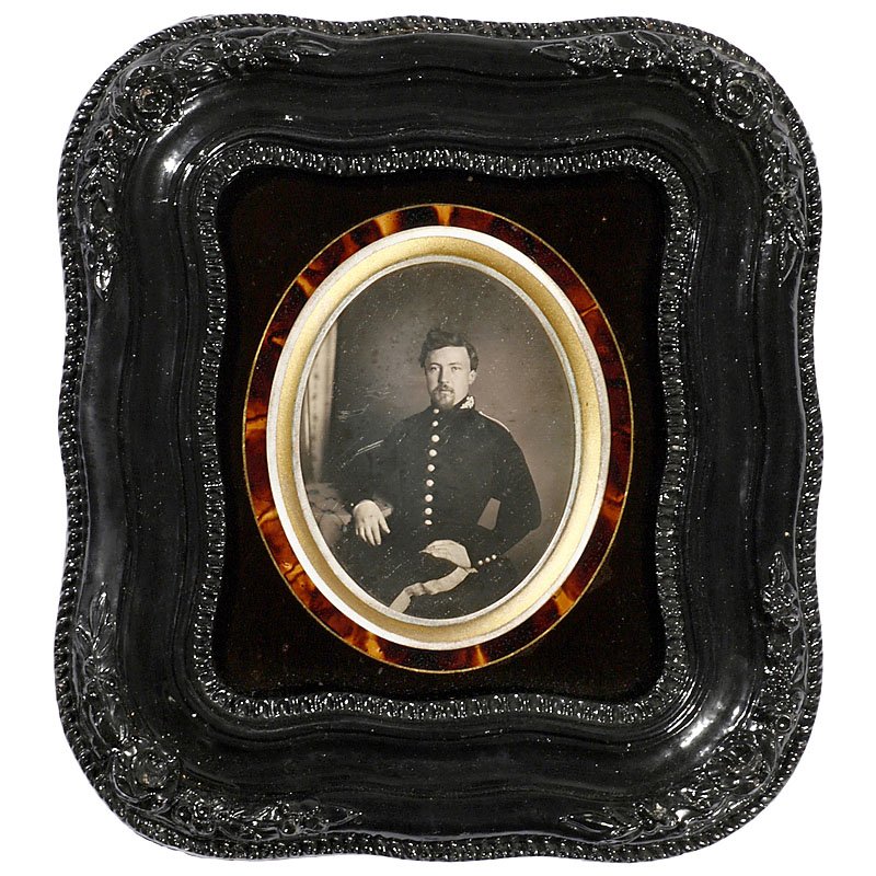 Daguerreotype, c. 1845–50: Daguerreotype, c. 1845–50 Anonymous, ¼ plate, portrait of an officer, excellent illumination and condition, visible image size: 2 ¾ x 3 ½ in., external dimensions: 7 ½ x 8 ¾ in., plaster fr