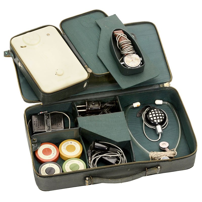 Complete Outfit of Minifon Equipment, c. 1953: Complete Outfit of Minifon Equipment, c. 1953 Manufacturer: Protona, Hamburg. Consisting of: pocket wire recorder "P51", leather zipper case, wrist-watch-type microphone, lapel microphone, stethoscope