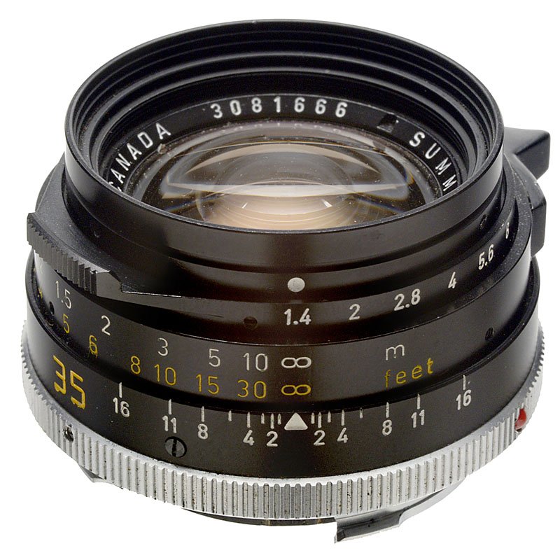 Summilux 1,4/35 mm (M): Summilux 1,4/35 mm (M) Leitz, Canada. No. 3081666, black anodized finish. Clean optics. Summilux 1,4/35 mm (M) Leitz, Canada. Nr. 3081666, schwarz eloxiert. Saubere Linsen.
