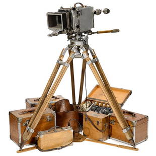 Askania Universal Professional Outfit, c. 1928: Askania Universal Professional Outfit, c. 1928 Bamberg-Werk, Berlin. Professional 35mm movie camera, 120m film cassettes, handcrank drive or electric motor drive (motor by Schneider & Munzke, Dresden)