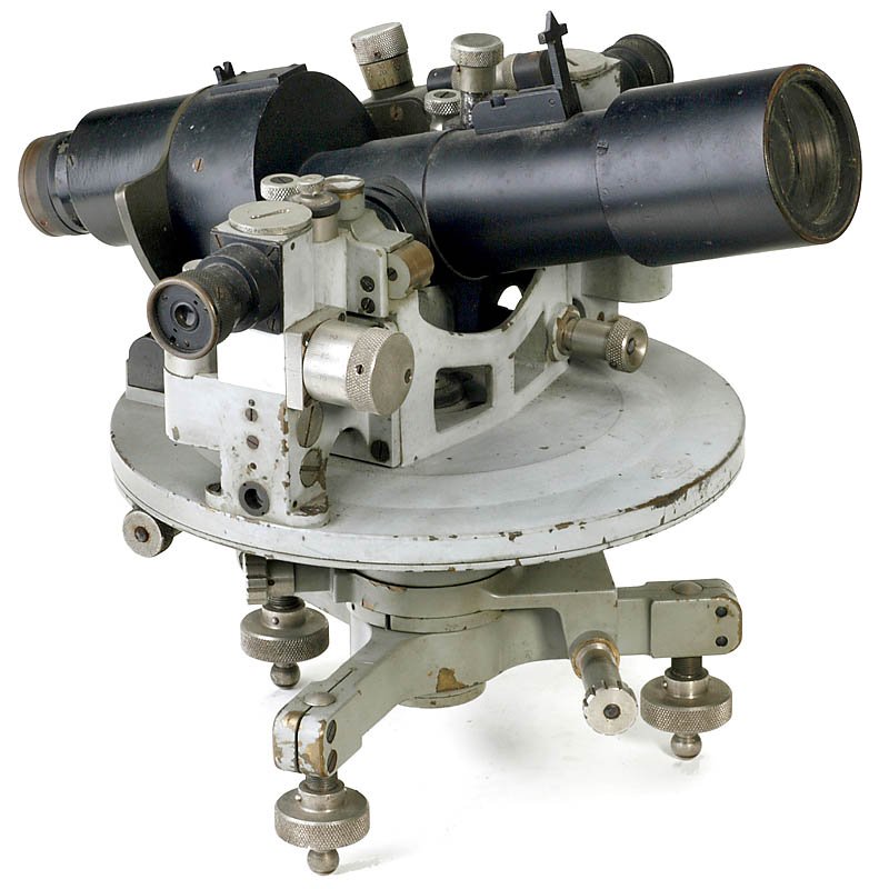 Heavy Microscope Theodolite by Huet, Paris, c. 1930: Heavy Microscope Theodolite by Huet, Paris, c. 1930 MG 443 A, 2 telescopic magnifiers with micrometers, 2 bubble levels, length of the telescope 13 1/3 in., height: 12 in. Schwerer Mikroskop-Theodoli