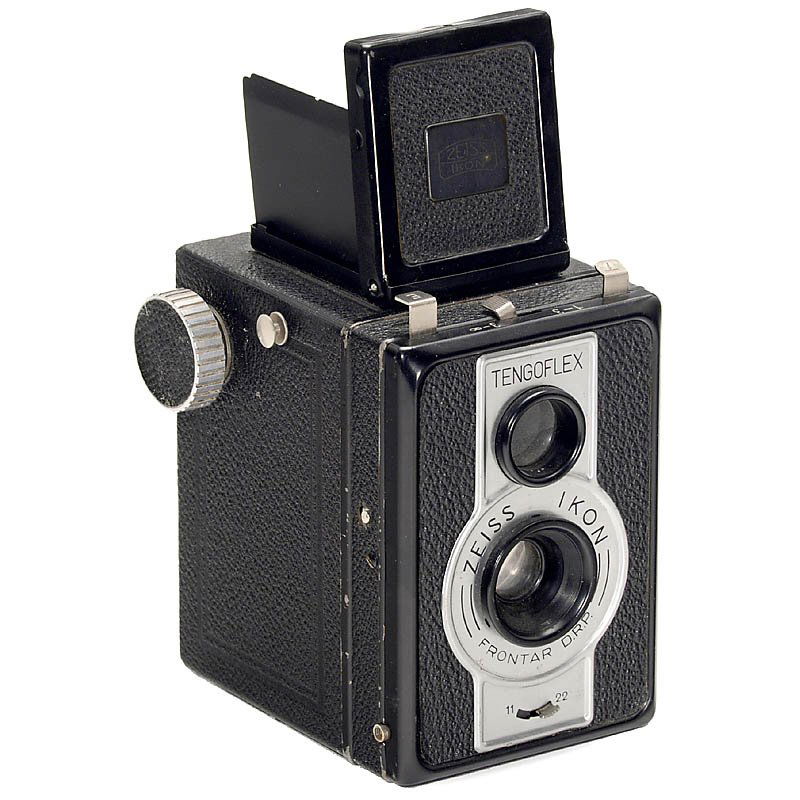 Tengoflex (85/16), 1941: Tengoflex (85/16), 1941 Zeiss Ikon. TLR box for 6 x 6 cm, Frontar 1:11, shutter I + T (clumsy), one side-gate on viewfinder missing, very rare box camera. Tengoflex (85/16), 1941 Zeiss Ikon. TLR-Box f