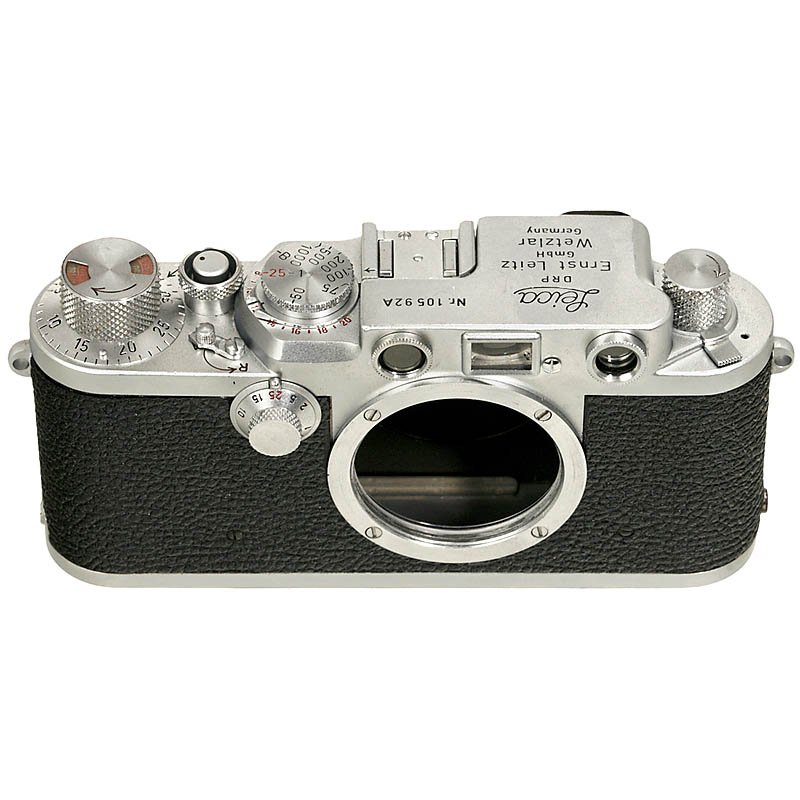 Leica IIIf Dummy, 1953: Leica IIIf Dummy, 1953 Leitz, Wetzlar. No. 10592A. Built without mechanism. A great display piece! Leica IIIf Attrappe, 1953 Leitz, Wetzlar. Nr. 10592A. Ohne Funktion. Wunderschönes Dekostück. Start