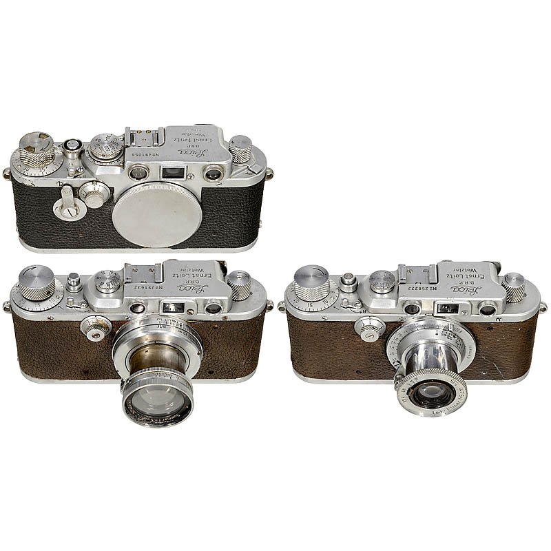 2 x Leica IIIa and 1 x IIIc: 2 x Leica IIIa and 1 x IIIc Leitz, Wetzlar. 1) Leica IIIa, 1937, no. 258222, chrome, Elmar 3,5/5 cm, no. 642868. (3–4/2-) – 2) Leica IIIa, 1938, no. 291632, chrome, Summar 2/5 cm, no. 423727. (4-/