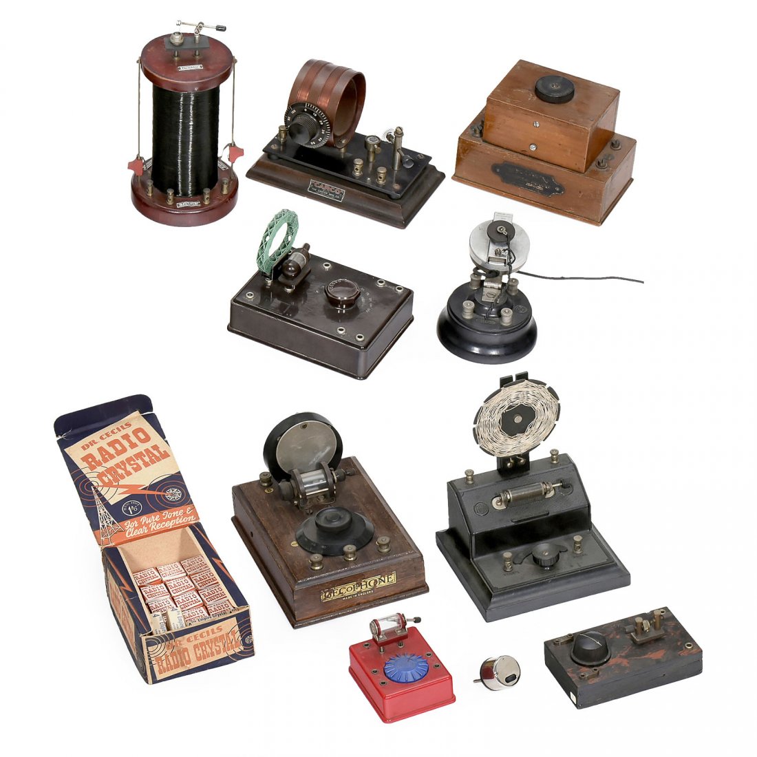 Lot: Detector Receivers and Parts: Lot: Detector Receivers and Parts Brownie no. 2 detector, bakelite case; New Wilson Electrical microphone bar amplifier; Swiss Deleon detector; Brown microphone amplifier, London, with BBC label; Gene