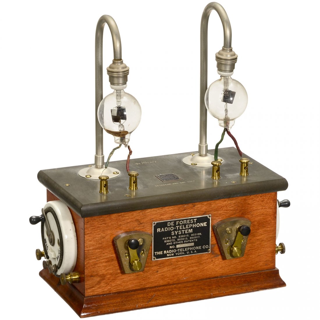 Audion Detector and Amplifier 14T: Audion Detector and Amplifier 14T Maker unknown. Early American radio model, labeled "De Forest Radio-Telephone System", wooden case, ebonite lid, 2 ceramic resistances, 2 Audion valves in gooseneck m