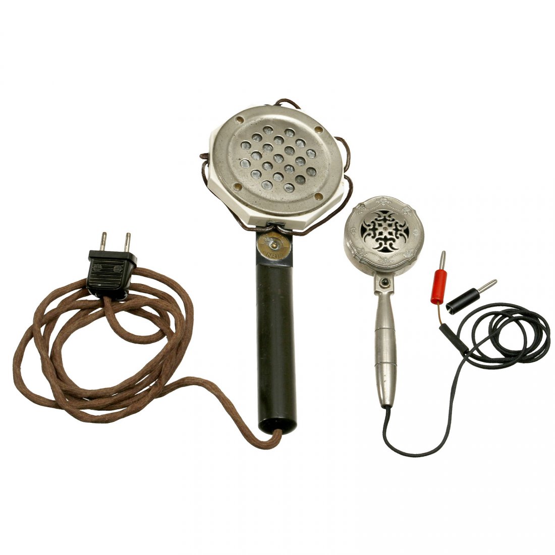 2 Hand-Held Carbon Microphones: 2 Hand-Held Carbon Microphones 1) English carphone, handsome nickeled brass case, found in Rolls-Royce luxury cars, c. 1930. – And: 2) NRI no. 277, artificial marble case, c. 1925. 2 Kohle-Handmikro