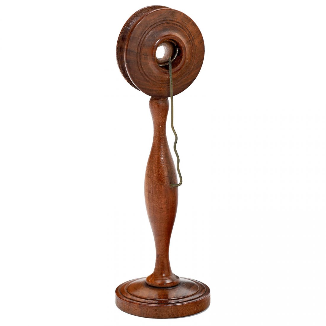 Simple Spring Microscope, End of 18th Century: Simple Spring Microscope, End of 18th Century Turned fruitwood base, spring-mounted inset single-lens, Ø 1/3 in., sprung sample-holder, height only 3 ½ in. Frühes Lupenmikroskop, Ende 18. Jh. Gedr