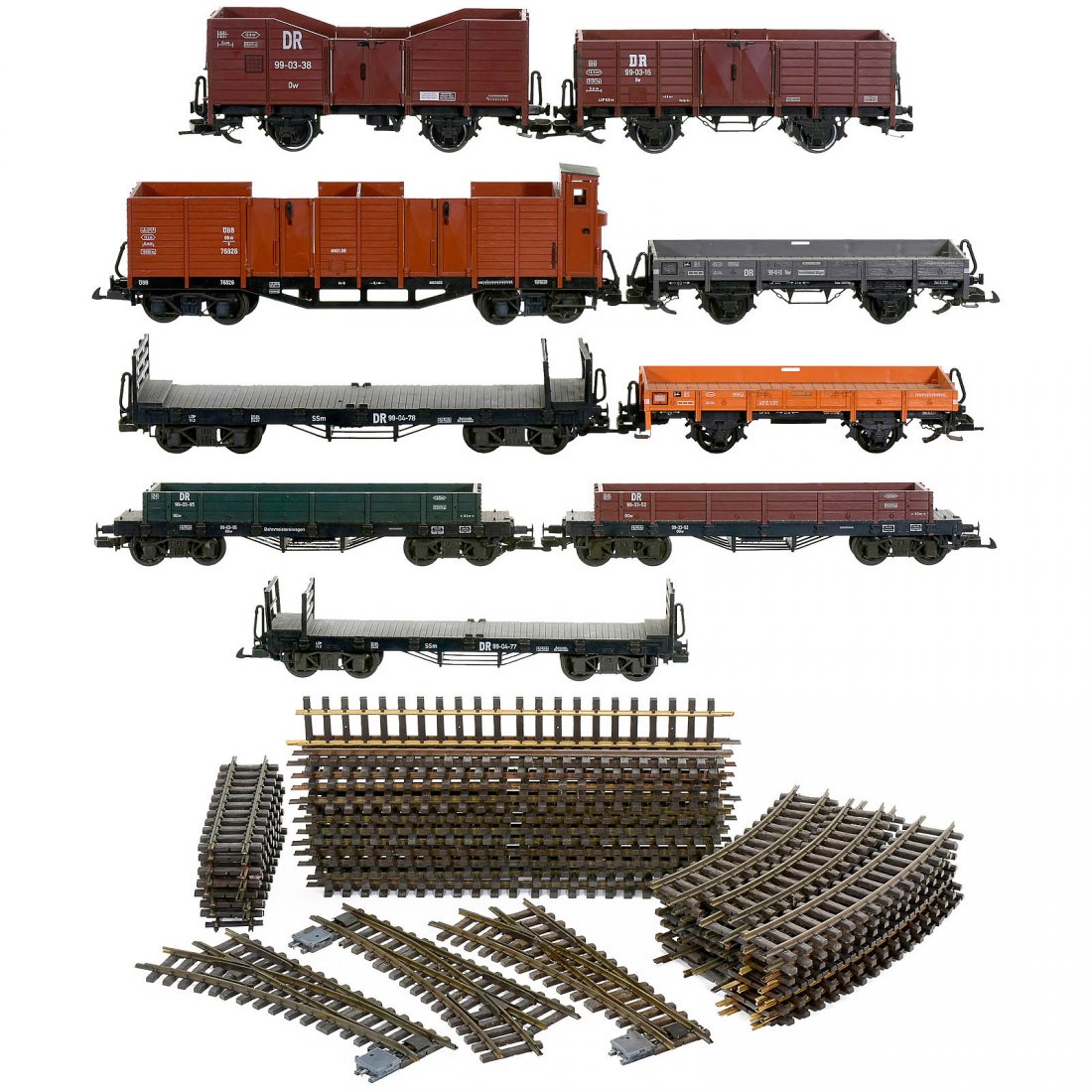 LGB Gauge G Wagons and Rails, c. 1985: LGB Gauge G Wagons and Rails, c. 1985 Lehmann, Germany, cars no. 45690, 2 x 4010, 42610, 2 x 4062 and 1 further car, 3 electric switches and approx. 30 rails. Wagen und Schienen LGB Spur G, um 1985 Le