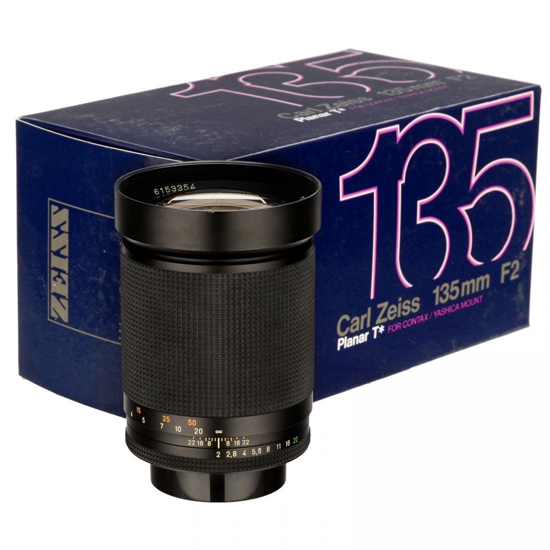 Planar T 2/135 mm (MM) for Contax RTS: Planar T 2/135 mm (MM) for Contax RTS Carl Zeiss. "Made in Germany". With box and 2 caps. Planar T 2/135 mm (MM) für Contax RTS Carl Zeiss. "Made in Germany". Mit Karton und 2 Deckeln. Start Price: �