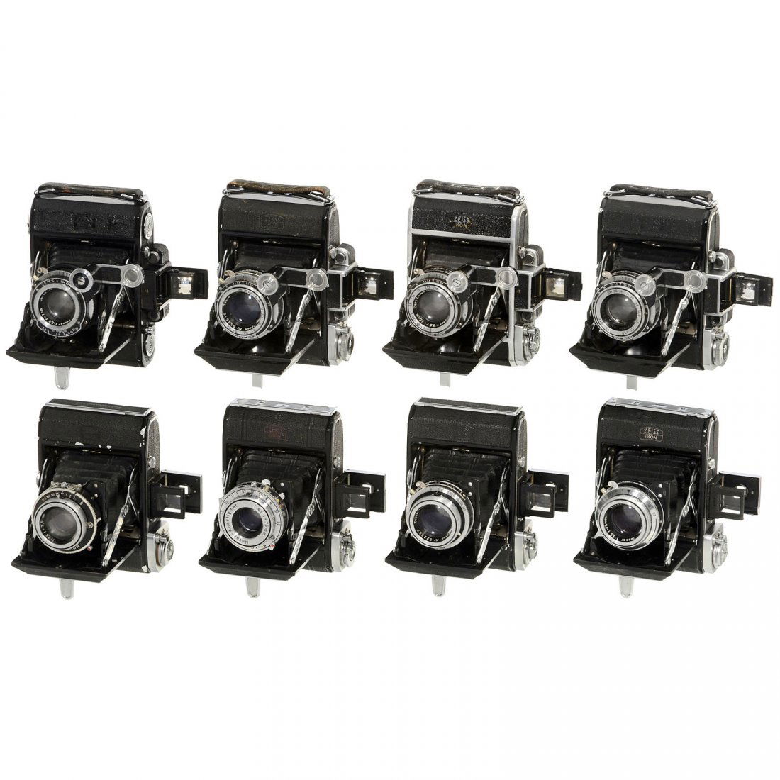 8 x Ikonta and Super Ikonta 4,5 x 6 cm: 8 x Ikonta and Super Ikonta 4,5 x 6 cm Zeiss Ikon. 1) Ikonta 521, no. P 78154*, c. 1948, Novar-Anastigmat 3,5/7,5 cm, shutter 1–1/250 sec. (3/3) – 2) Ikonta 521, no. T 13746, c. 1950, Zeiss-Opton