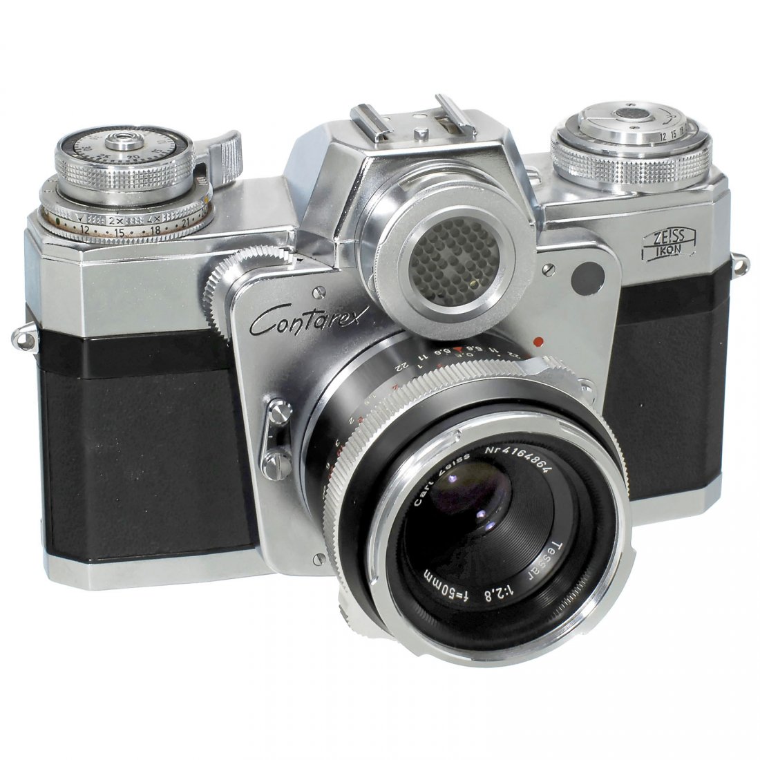 Contarex I "Bull's Eye" with Tessar 2,8/50 mm, 1964: Contarex I "Bull's Eye" with Tessar 2,8/50 mm, 1964 Zeiss Ikon, Stuttgart. No. G 30543, 2nd version, light meter working, body in excellent condition! – With black Tessar 2,8/50 mm, no. 4164864. On