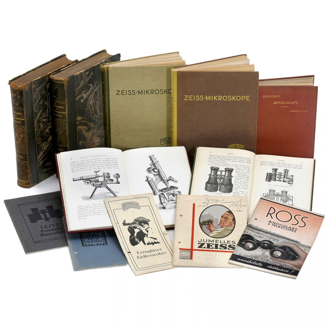 Group of Interesting Microscope Books and Others: Group of Interesting Microscope Books and Others 1) Carl Zeiss Jena. 2 books "Zeiss-Mikroskope", 1934 and 1939, approx. 150 and 180 pages. – 2) 2 x "Ency klopädie der Mikroskopischen Technik", 1903