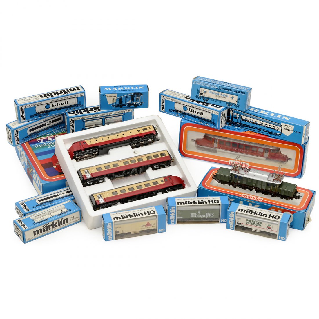 Märklin Locomotives and Cars Gauge H0, c. 1980 (1 of 1)