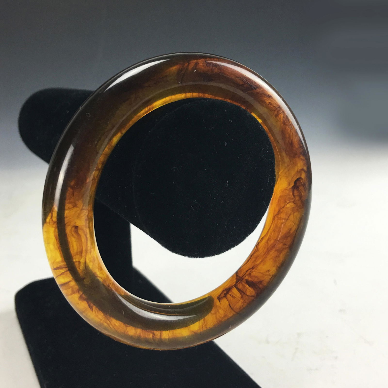CHINESE AMBER BANGLE (1 of 3)