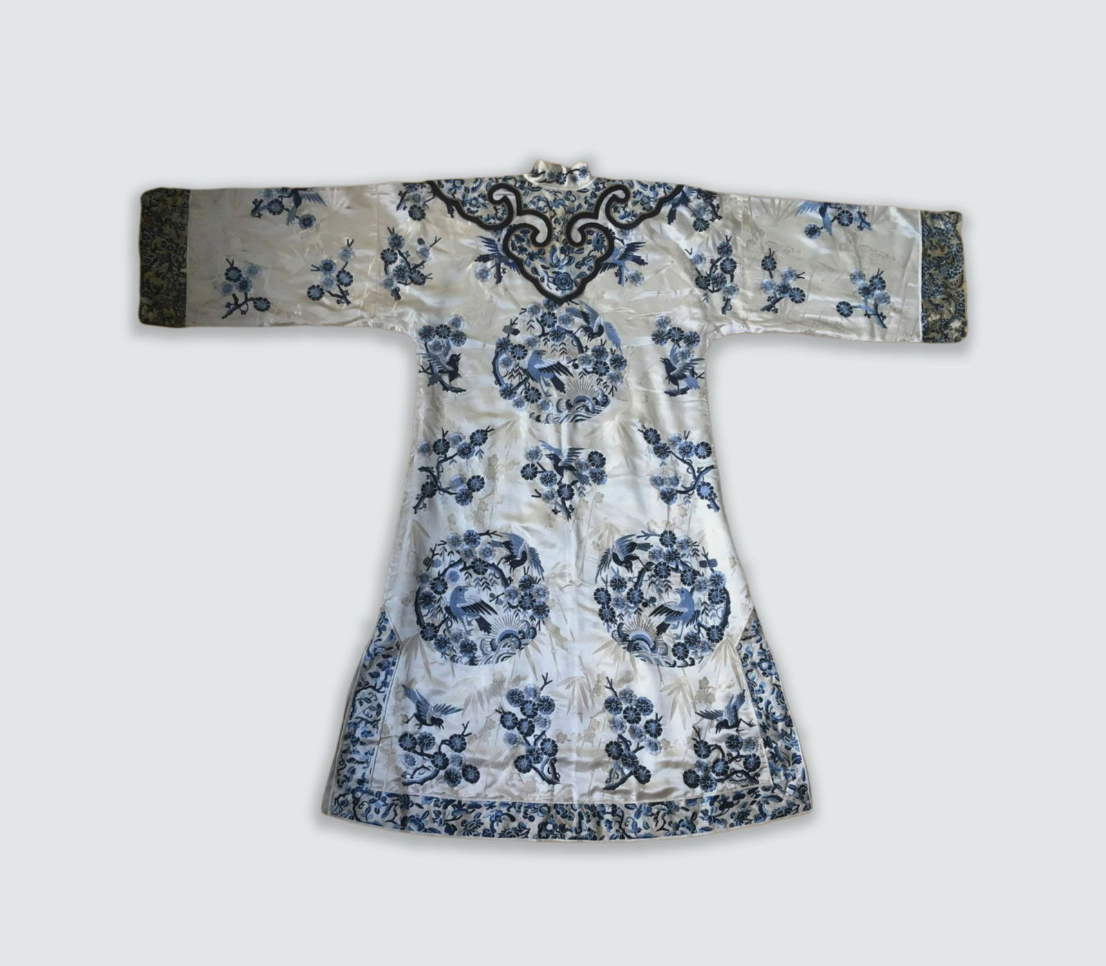 ANTIQUE SILK EMBROIDERY ROBE (1 of 13)