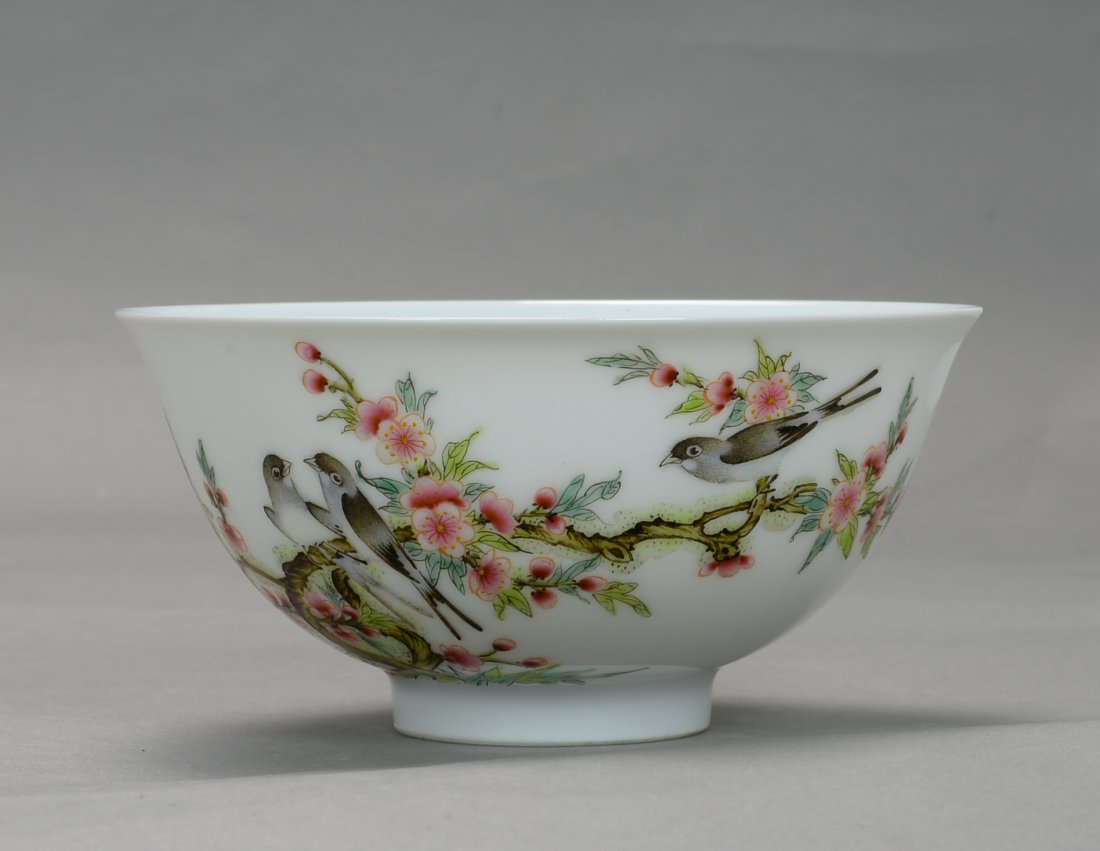 A Ming Guo Enamel Bowl Seal Mark and  Period of (1 of 8)