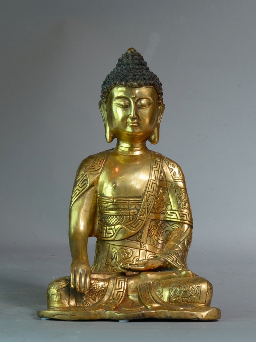 A Gilding Budda Statue (1 of 4)