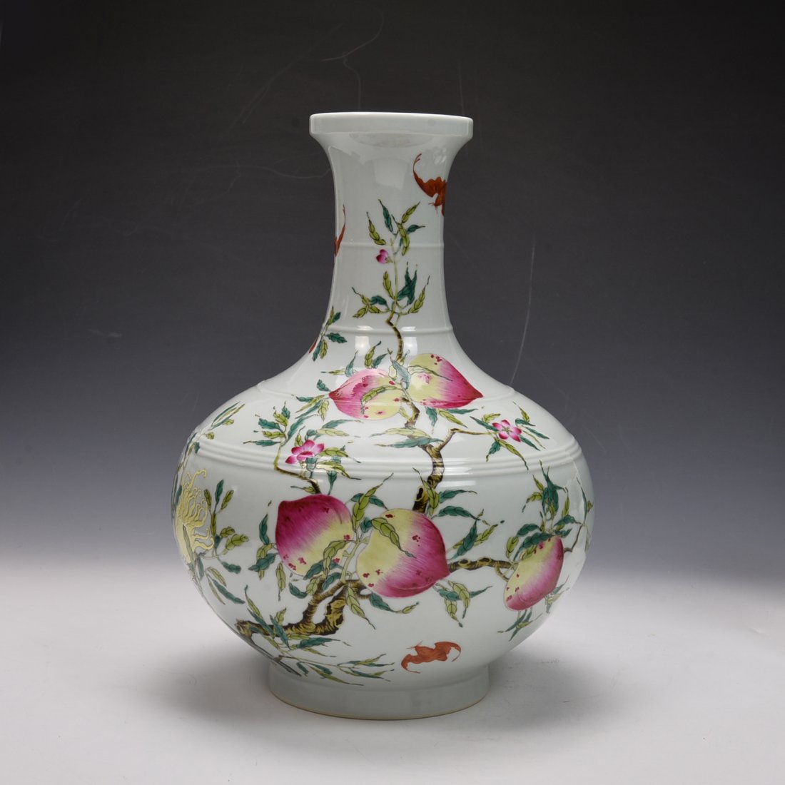 Chinese Famille Rose Vase (1 of 7)