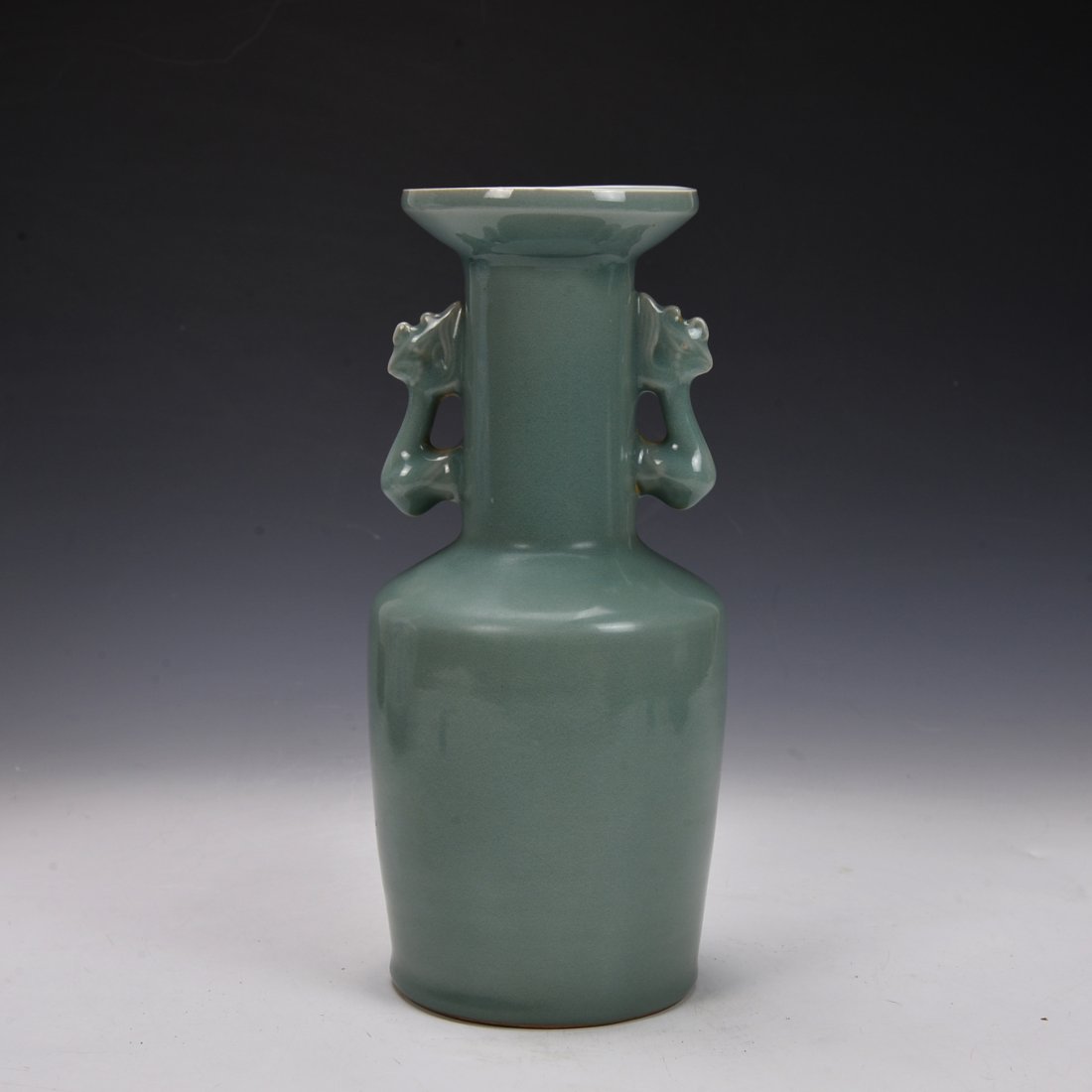 Chinese Longquan Vase (1 of 5)