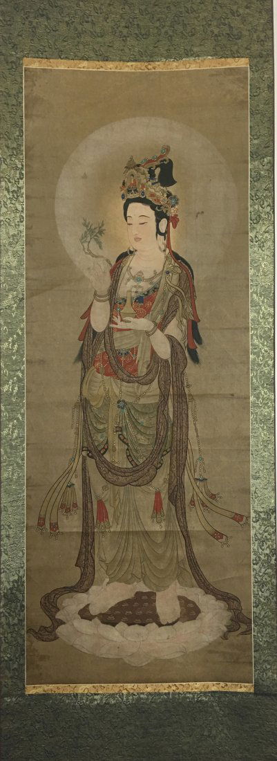 Guan Yin figure (1 of 5)