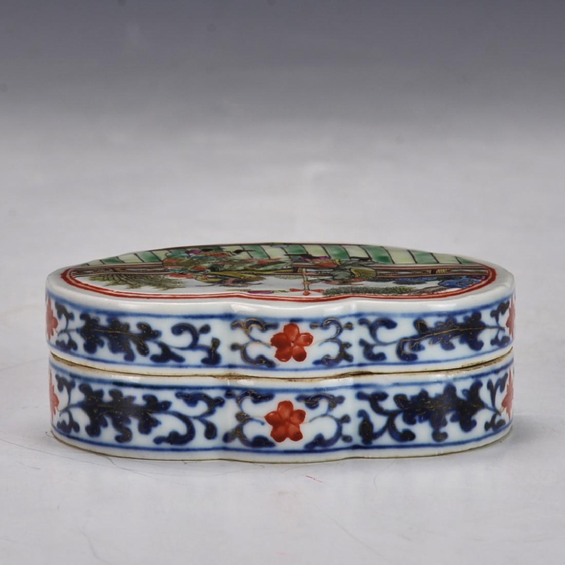 Chinese Antique Famille Rose Box (1 of 5)