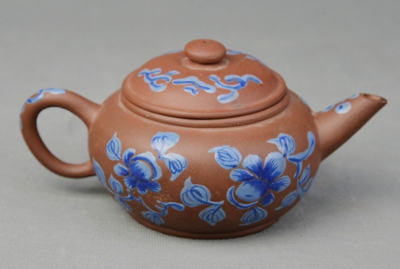 A Yixing Teapot in Tiger Glazed Pattern, Qing Dynasty: A Yixing Teapot in Tiger Pattern, Qing Dynasty by Wan Chang 4"