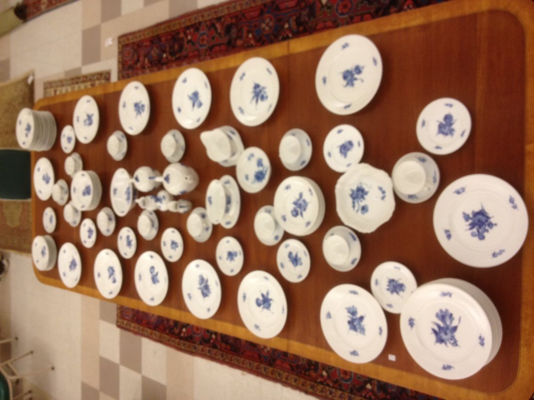 LARGE ROYAL COPENHAGEN DINNER SERVICE: Consisting of large china pack, full, and two additional boxes. Most likely well over 100 pieces. Provenance: Estate of George Murphy, Washington, CT 22 Dinner Plates D 10.25 (16) without any chips. A
