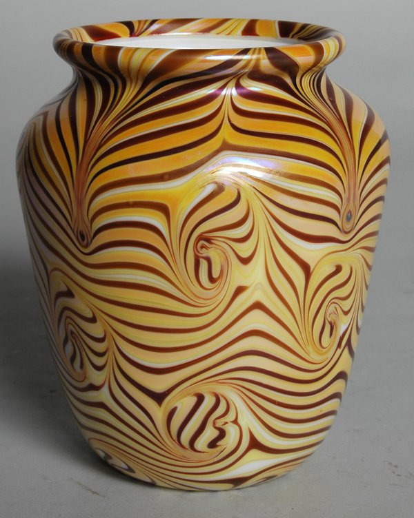 KING TUT VASE BY ORIENT AND FLUME: Ht. 5 1/2". Provenance: Estate of Lynn Redden, Houston, Delaware.