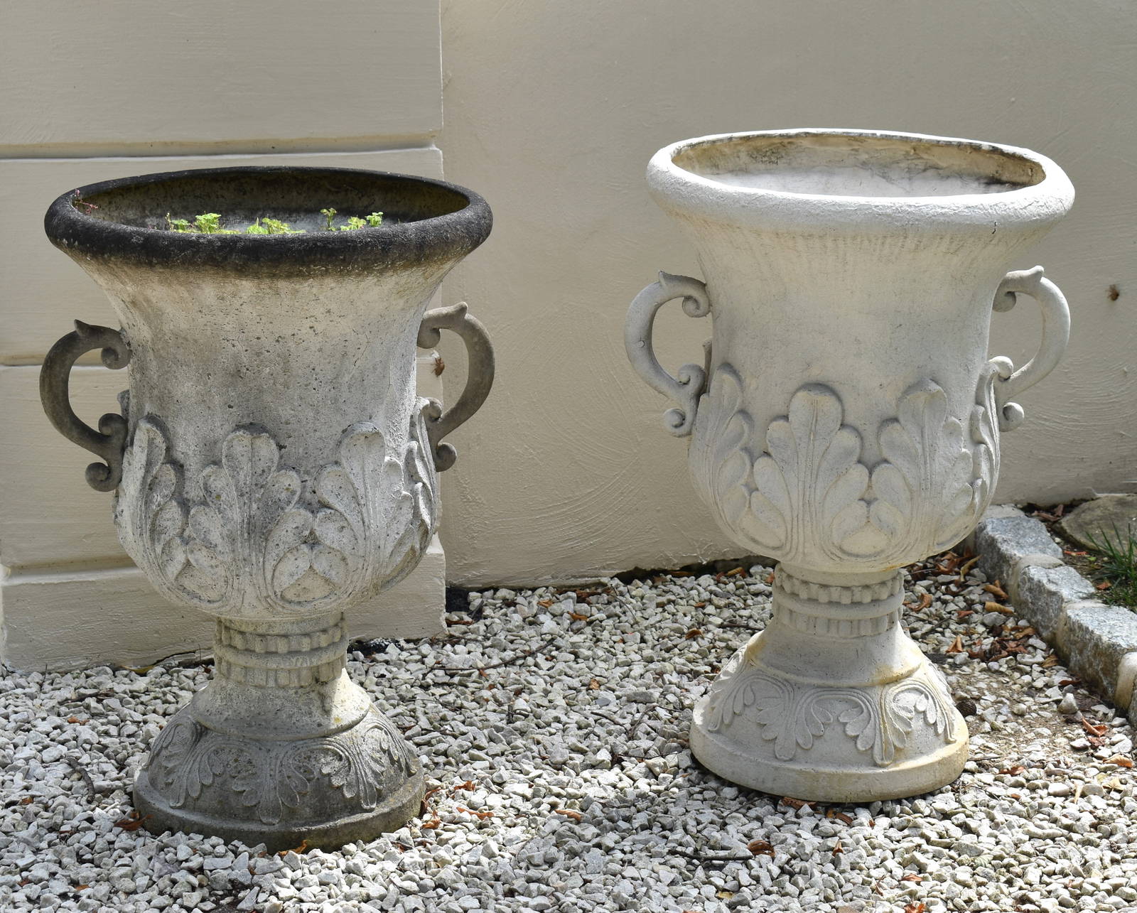 Pair Of Large Classical Garden Urns Auction